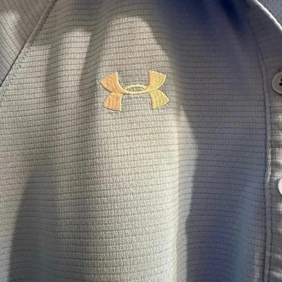 Under Armour Women’s Golf Loose Top Heatgear in light blue. Size Med NWOT - Picture 3 of 9